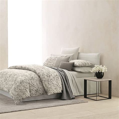 calvin klein bedding outlet.